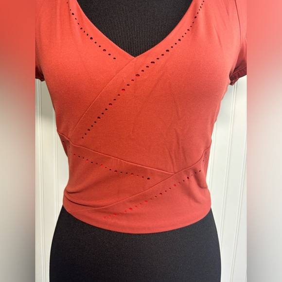 Athleta It's A Wrap Tee Russet Brown Orange Small Womens Performance Activewear - Picture 5 of 15